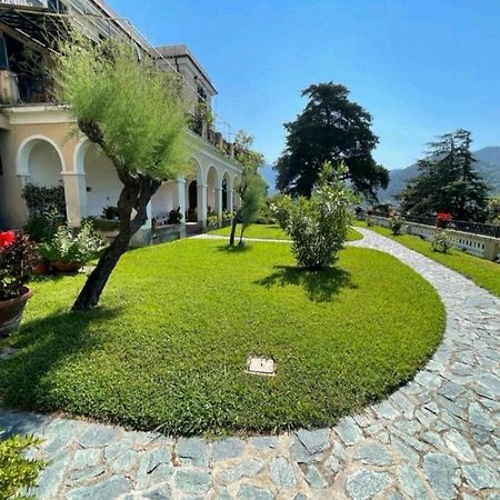 Elegant And Sea View Excelsior Apartment Levanto Esterno foto