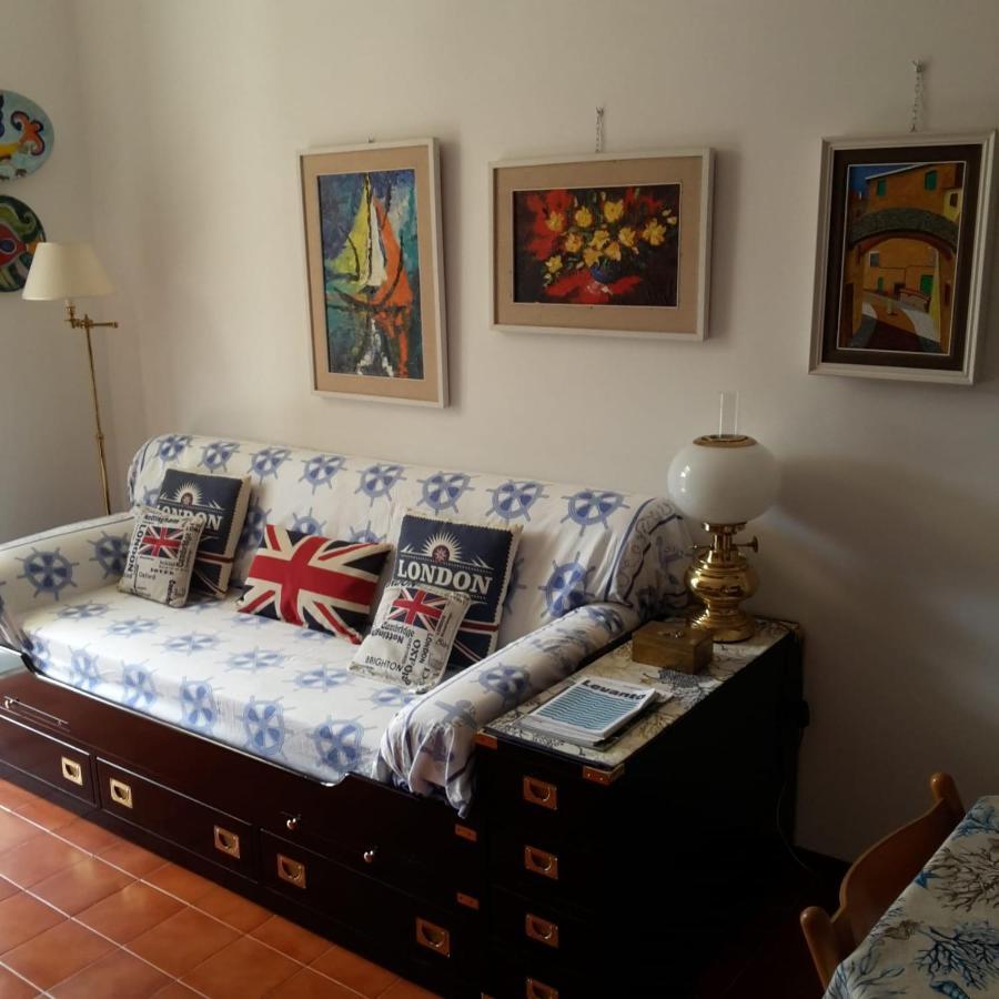 Elegant And Sea View Excelsior Apartment Levanto Esterno foto